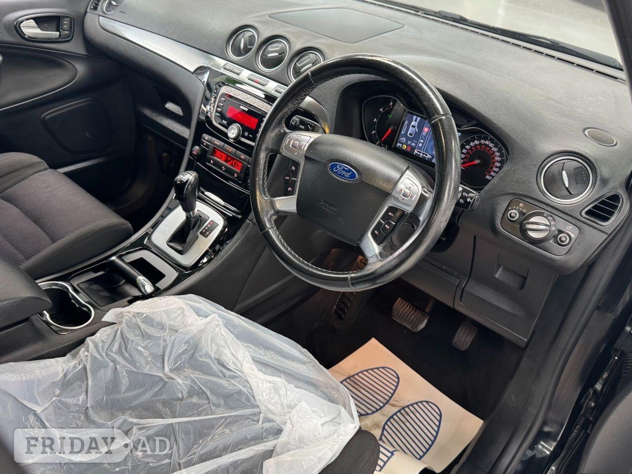 [ berth ]Ford S-Max