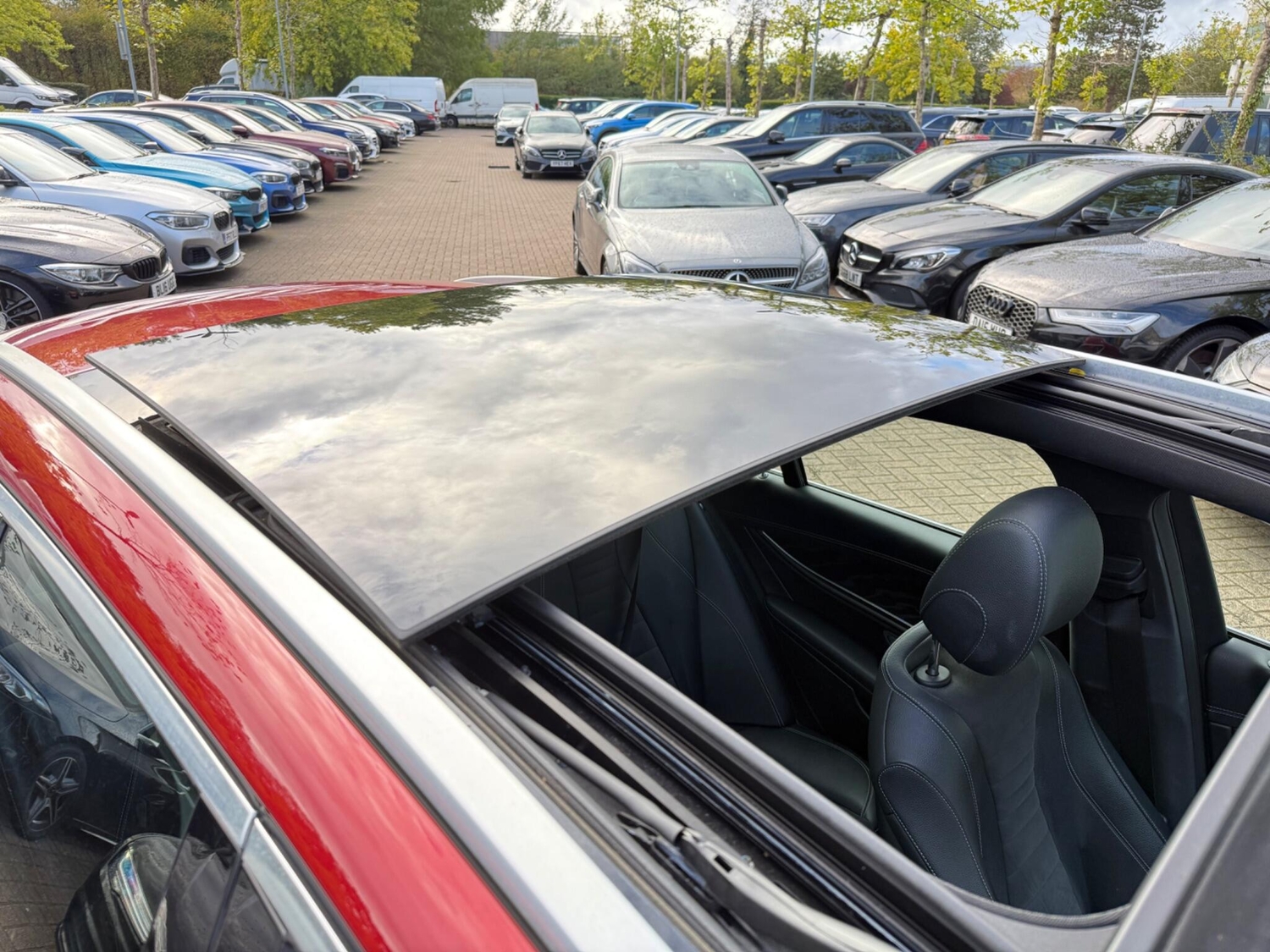 [ berth ]Mercedes-Benz E Class