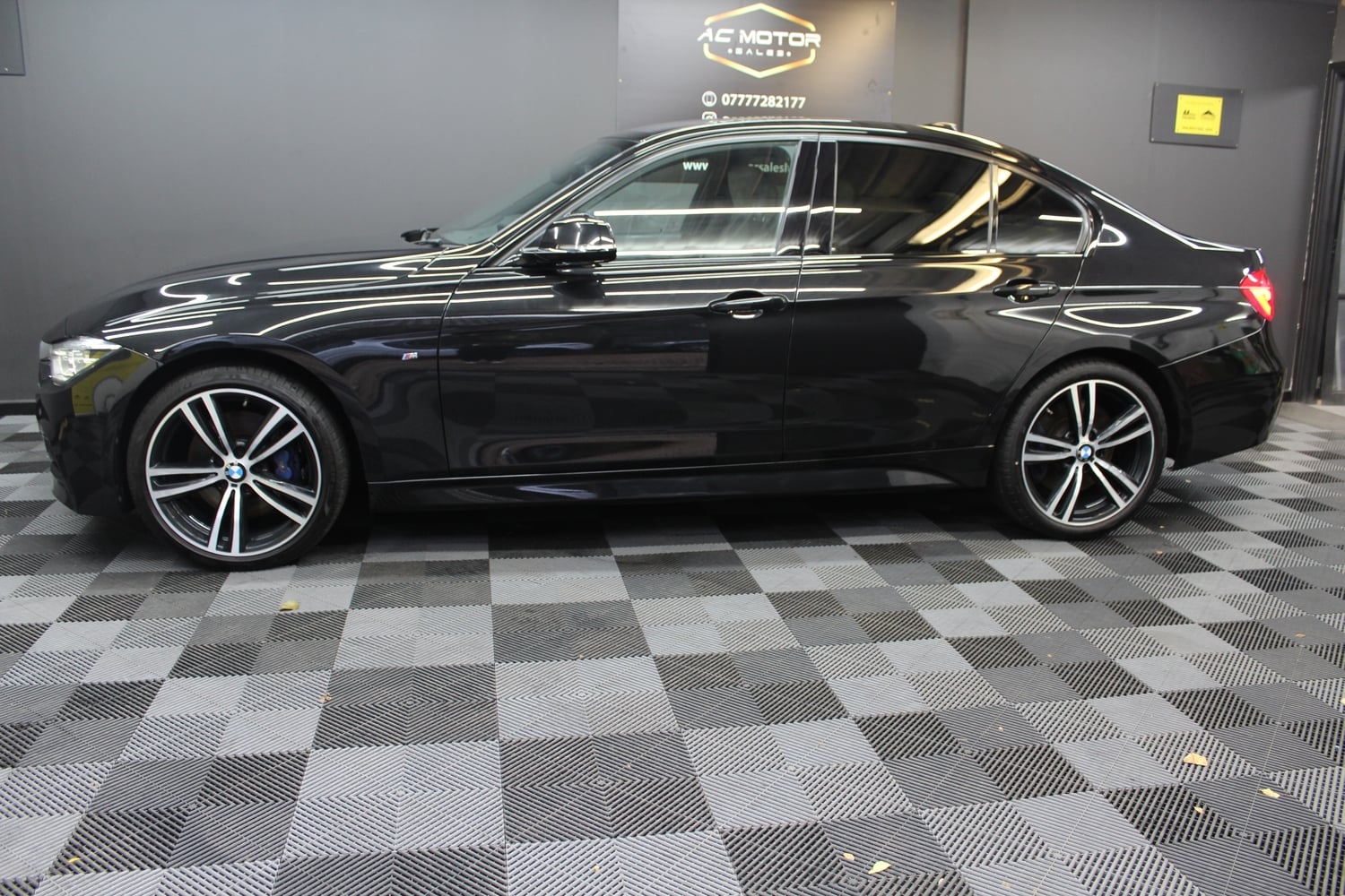 BMW 3 Series 2016 - Cars in Chertsey