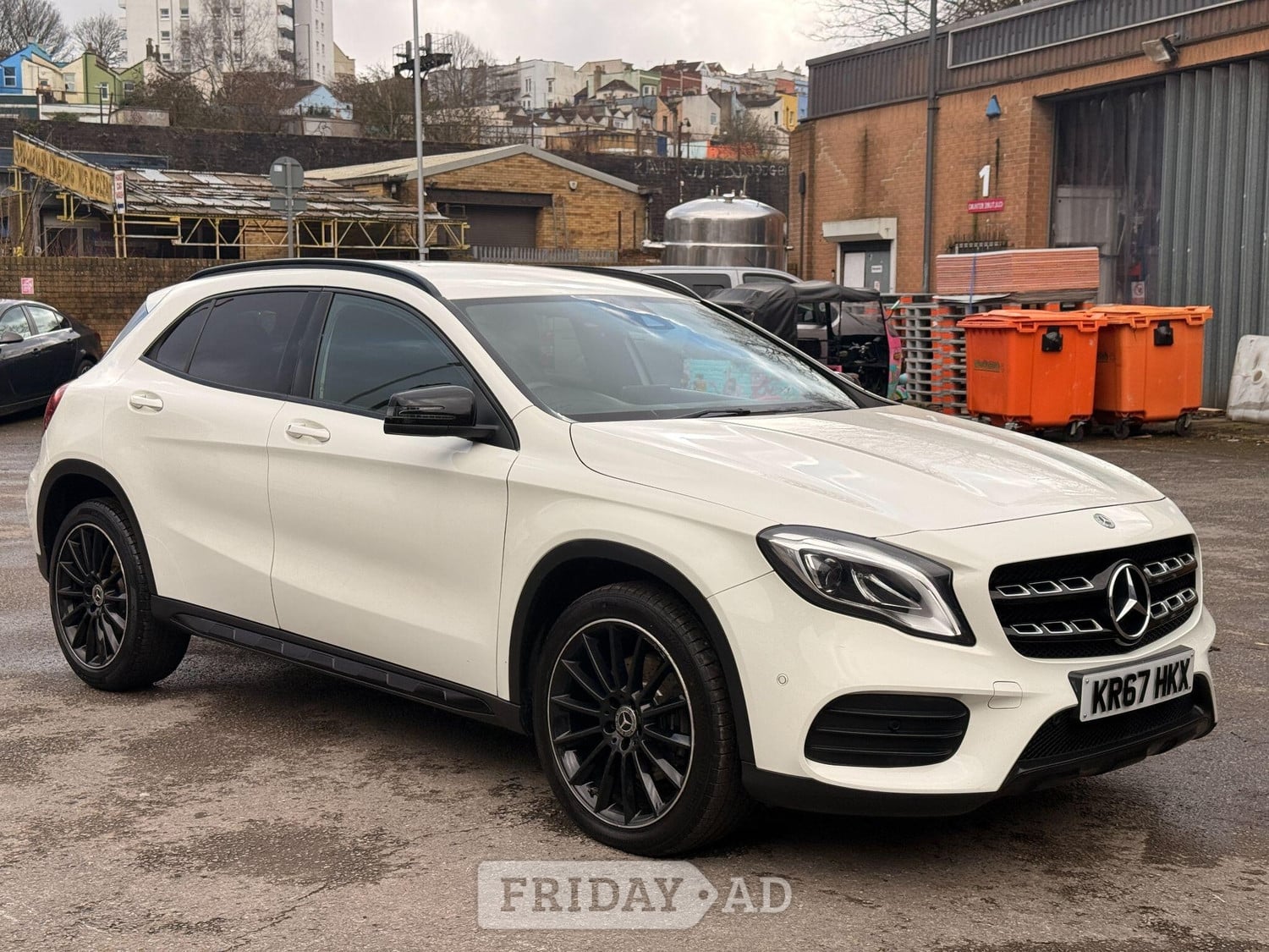 Mercedes-Benz GLA 2017 - Cars