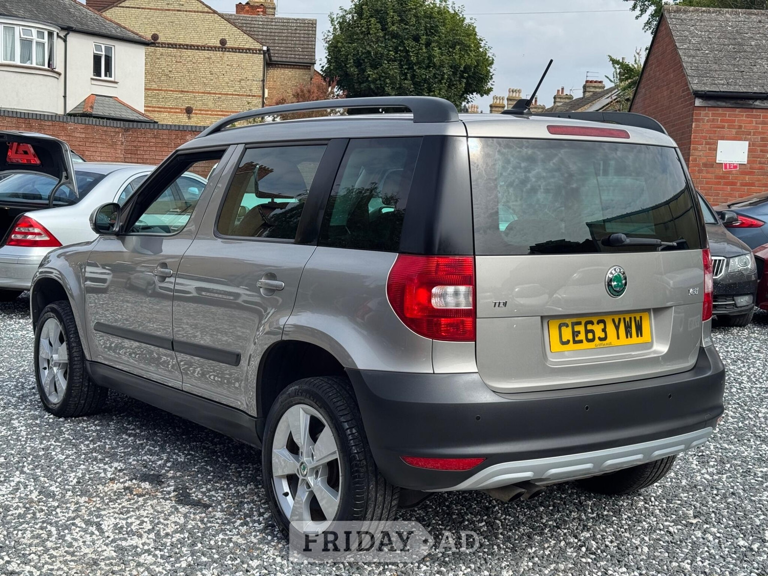 Skoda Yeti 2013 - Cars in Bedford