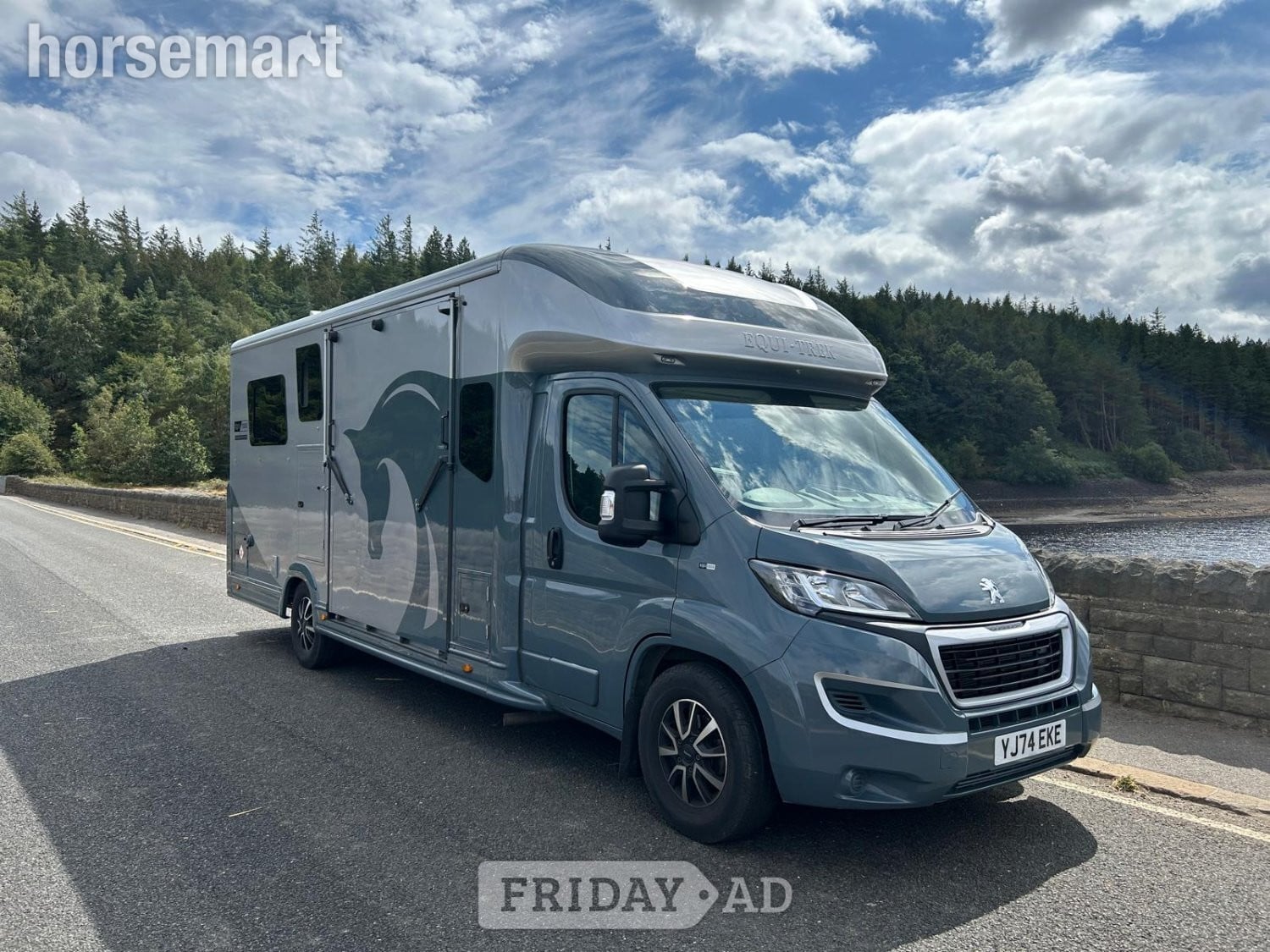 Equi-Trek Victory Five Elite Peugeot Horsebox in Sheffield