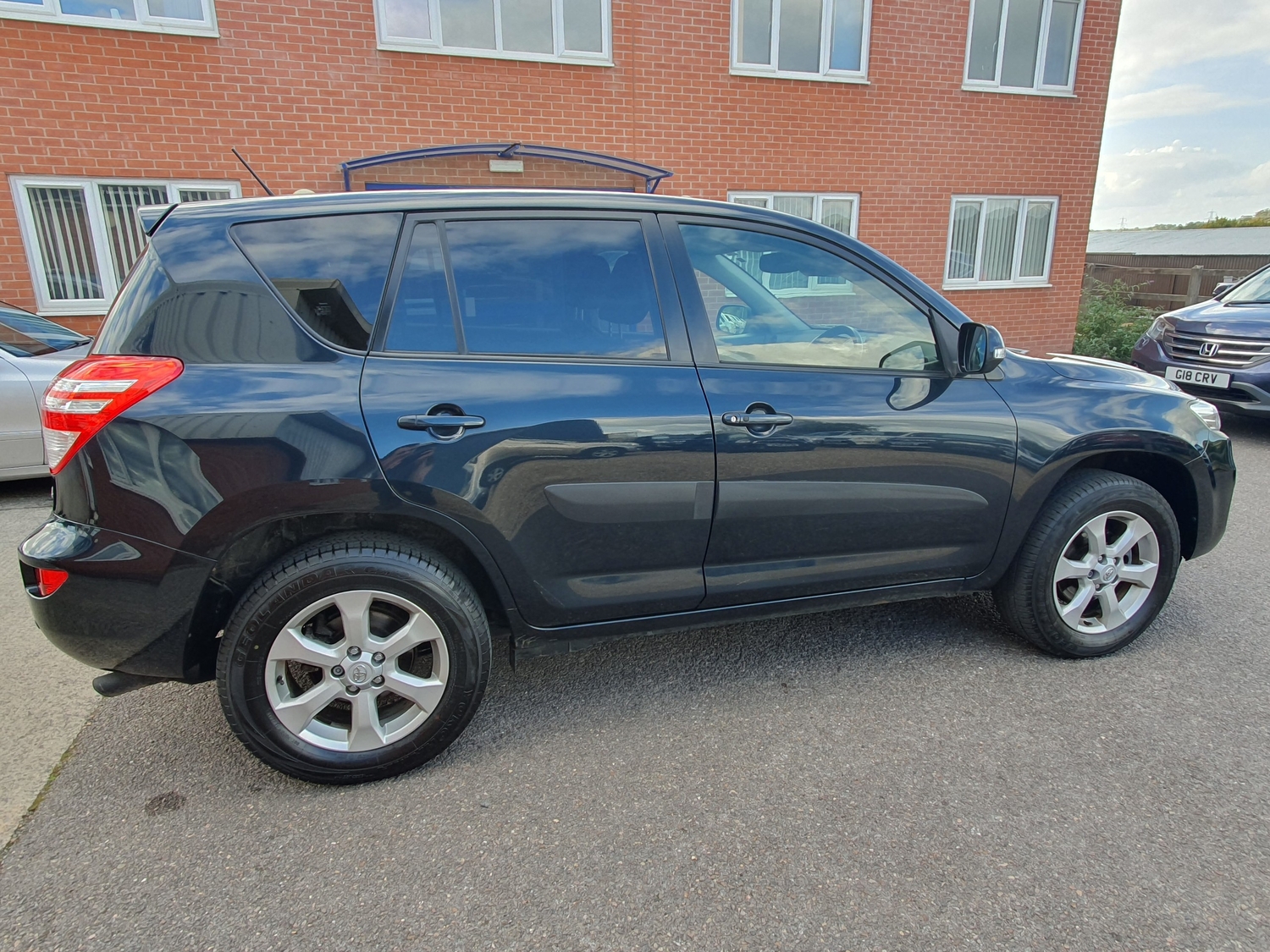 [ berth ]Toyota RAV4