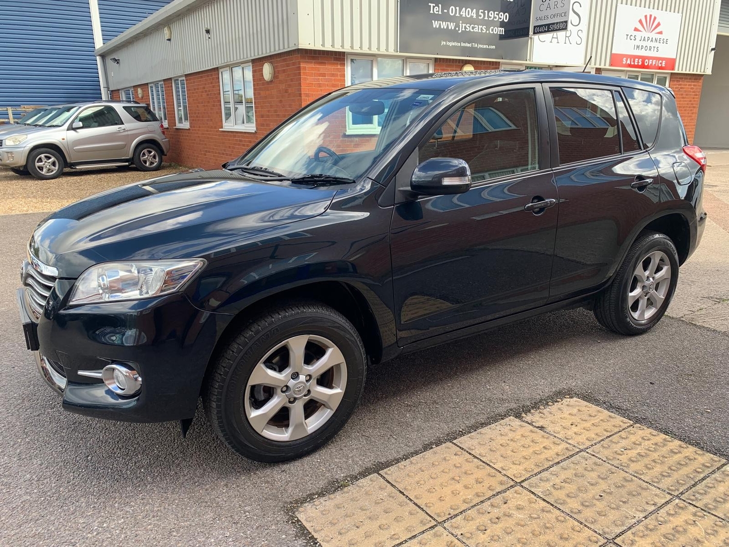 Toyota RAV4 2011 - Cars