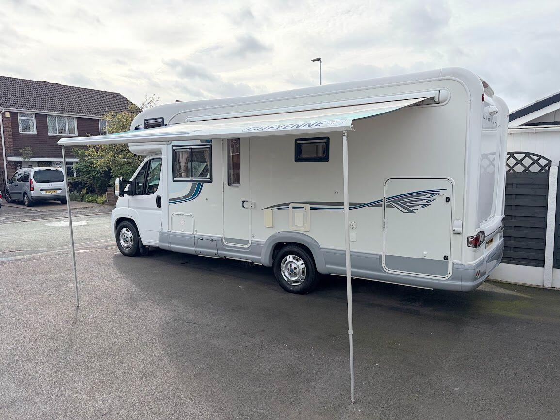 [6 berth ]Auto-Trail Cheyenne 696 SE 6 berth fantastic condition Located in Cannock