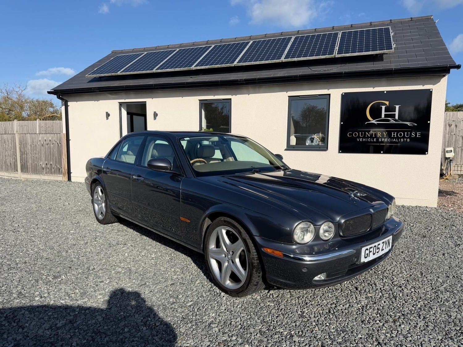 Jaguar XJ Sittingbourne