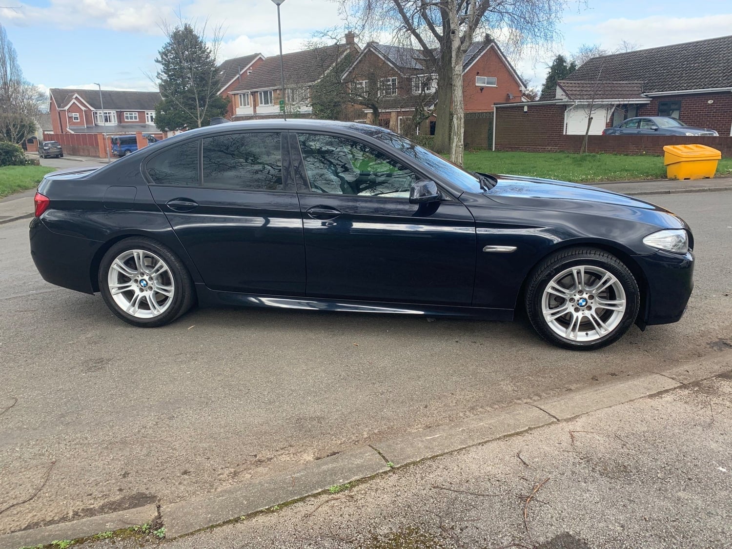 [ berth ]BMW 5 Series