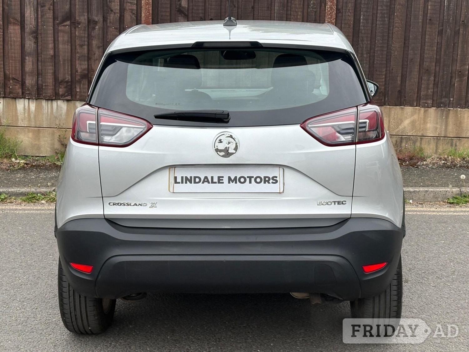 [ berth ]Vauxhall Crossland X