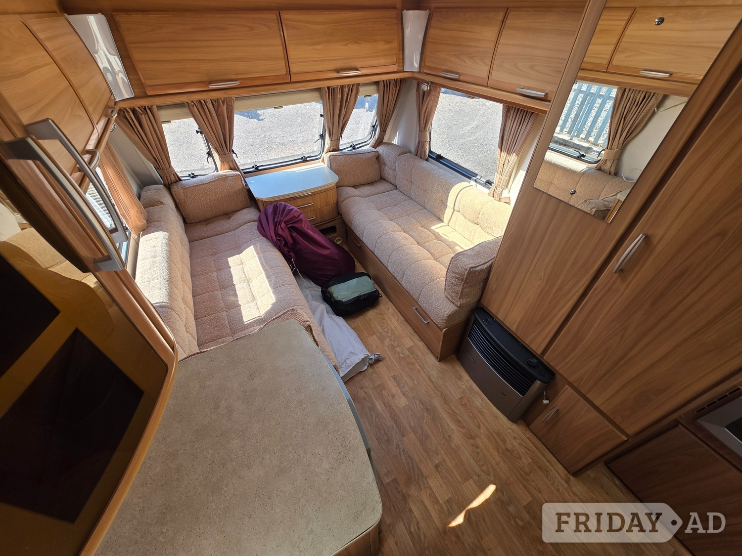 Lunar Stellar 2010 - Motorhomes & Caravans