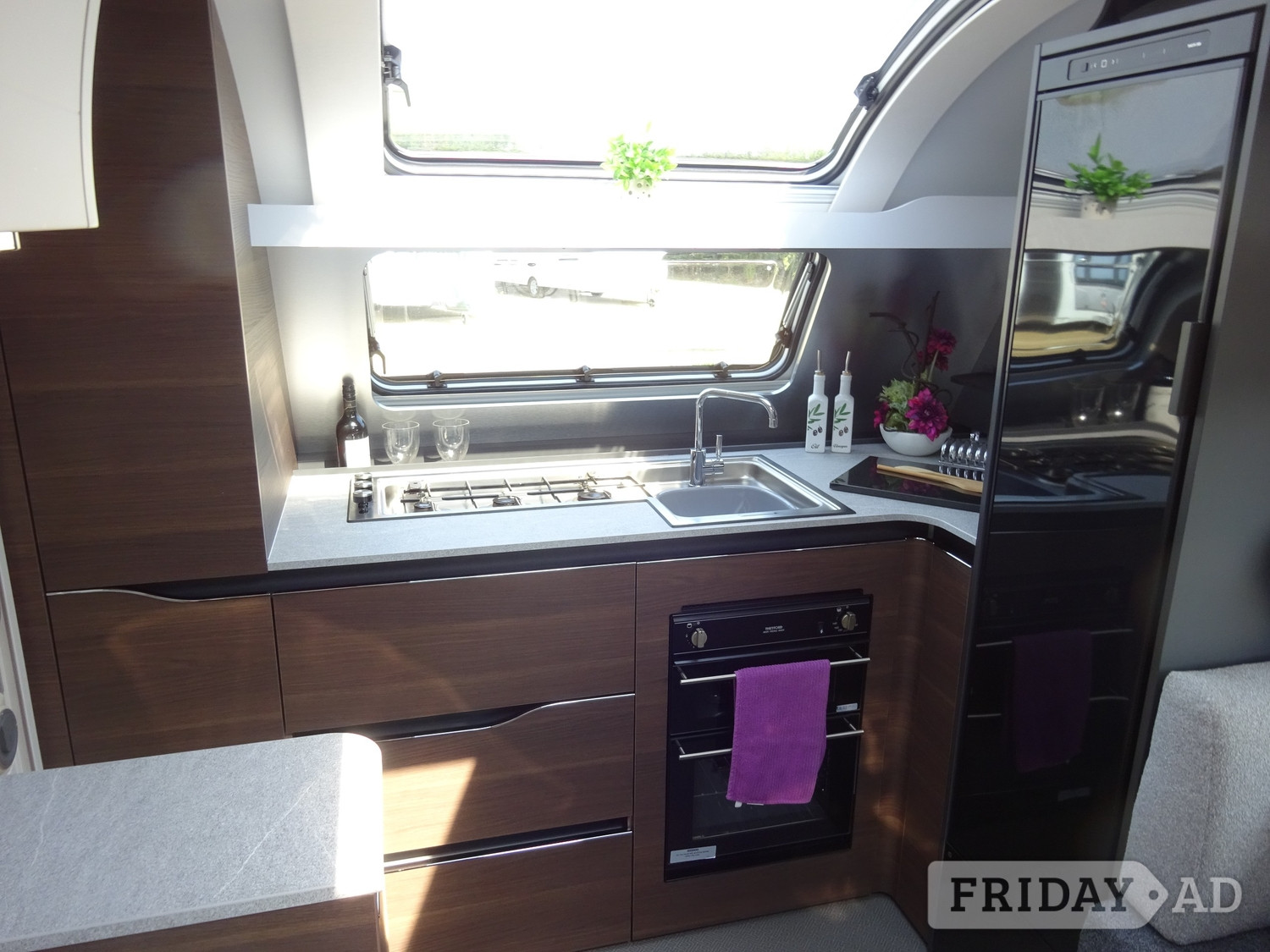 Adria Alpina 2023 - Motorhomes & Caravans