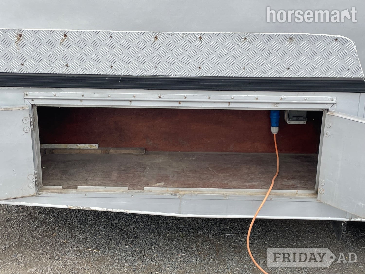 Middleton  Man Horsebox - Trailers & Horseboxes