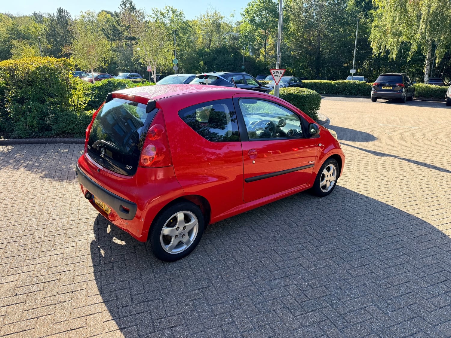Peugeot 107 2010 - Cars