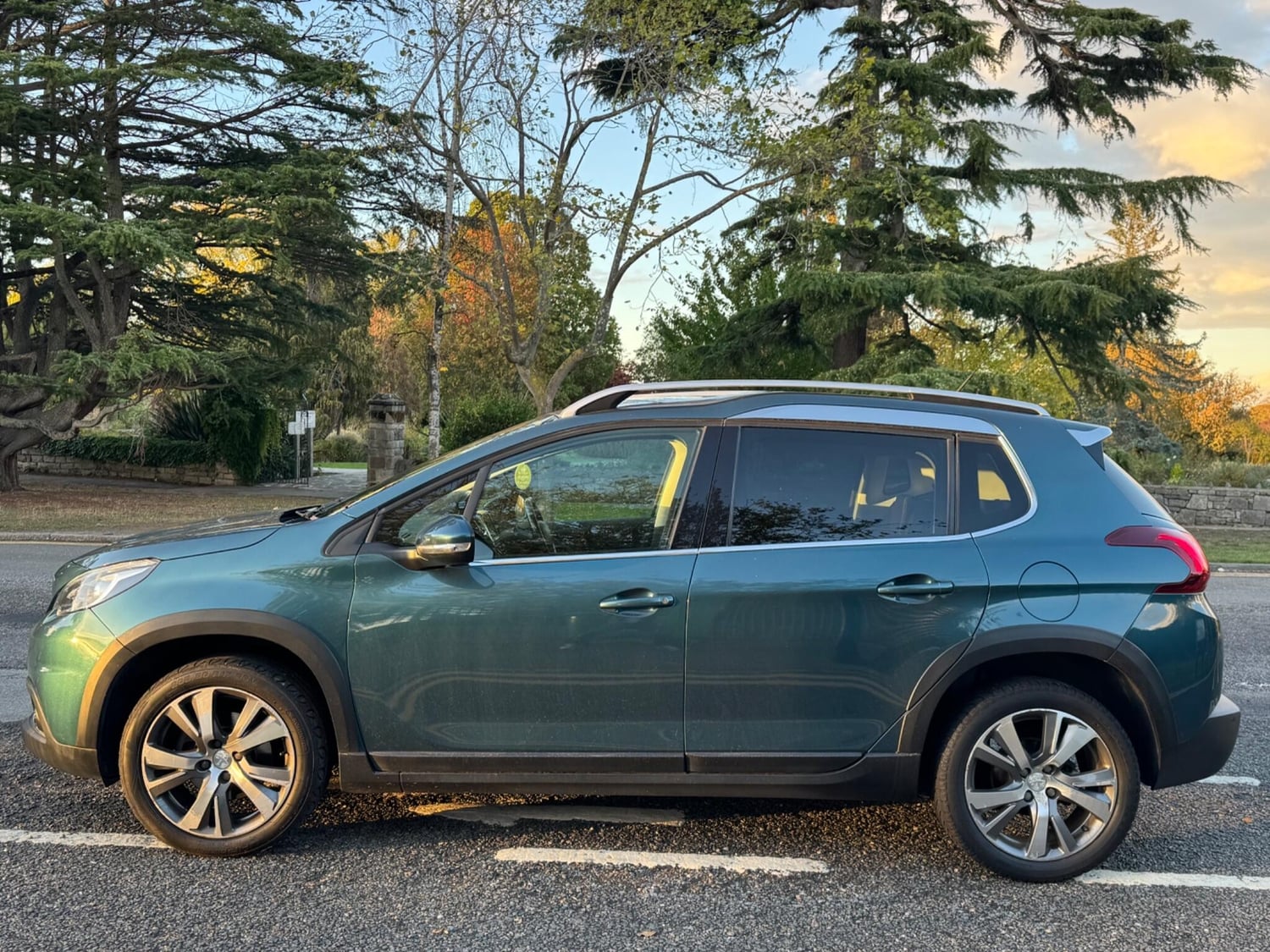 Peugeot 2008 2017 - Cars in Bexley