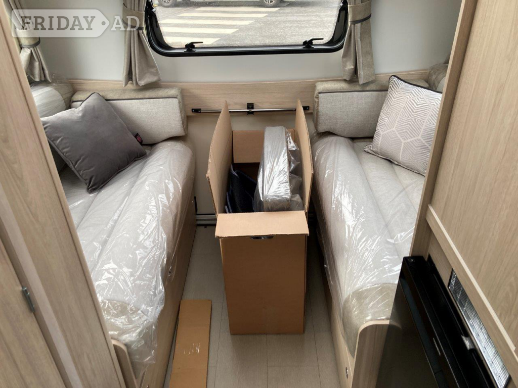 [3 berth ]Elddis Accordo 135
