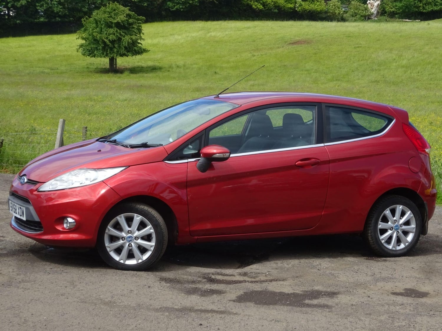 Ford Fiesta 2008 - Cars in Leven
