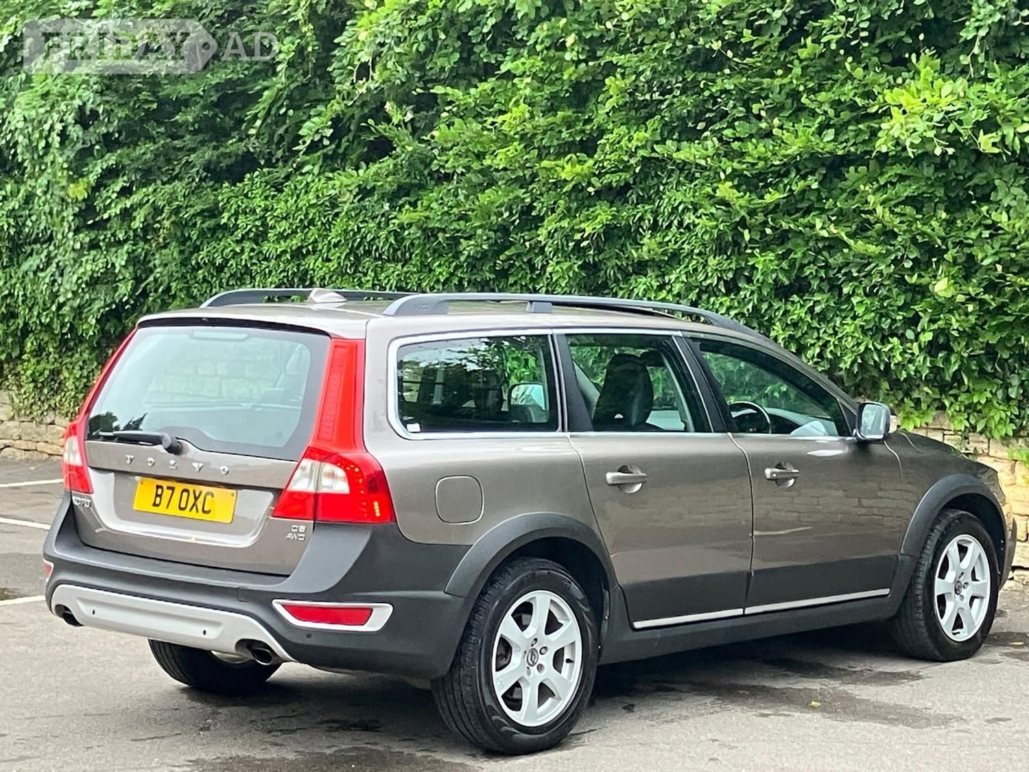 Volvo XC70 2010 - Cars
