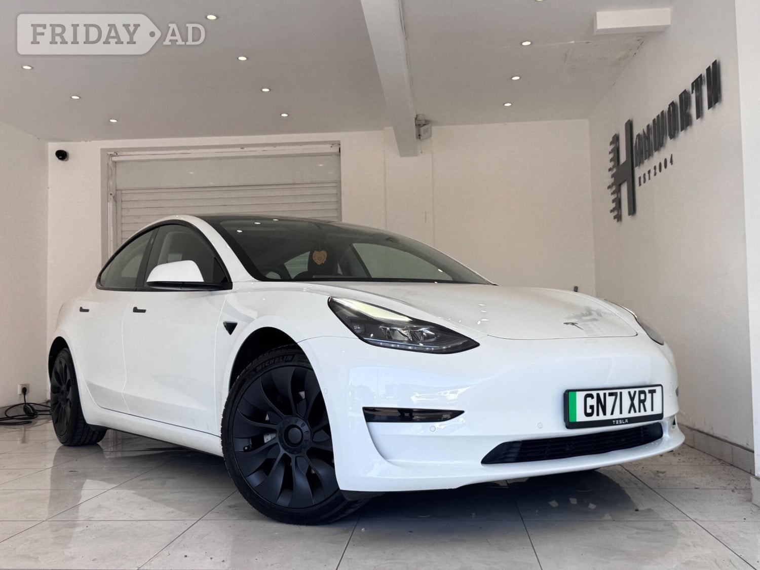 Tesla Model 3 2021 in Hounslow