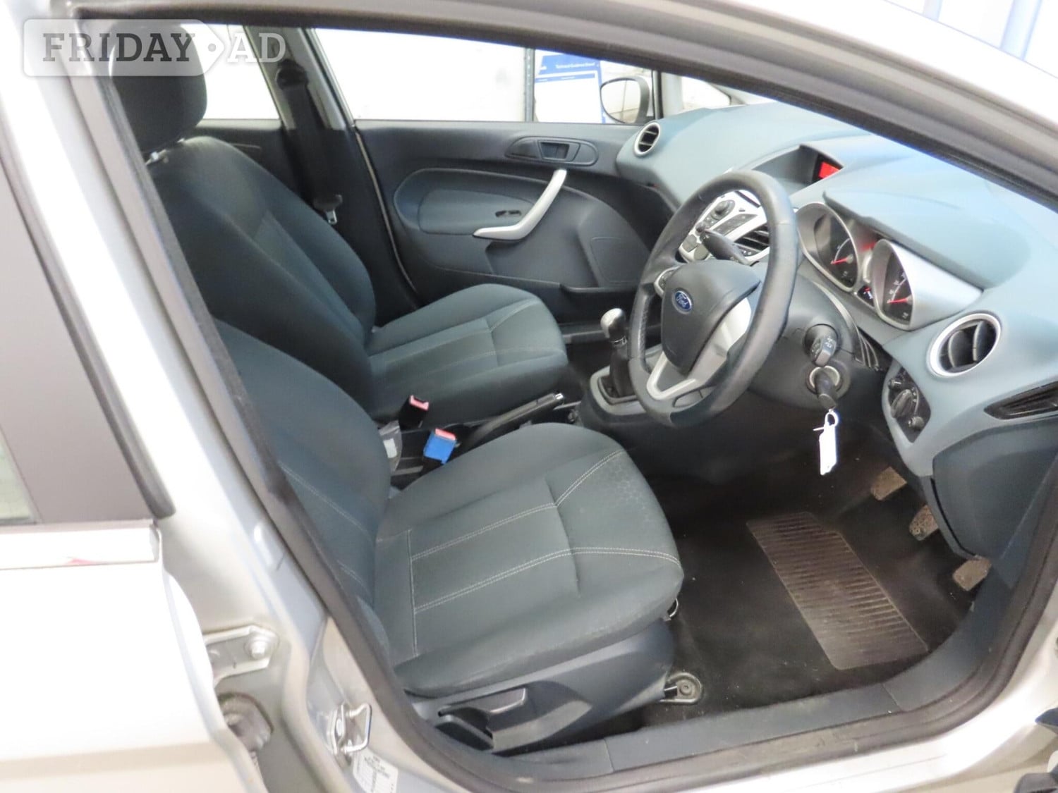 Ford Fiesta 2010 - Cars