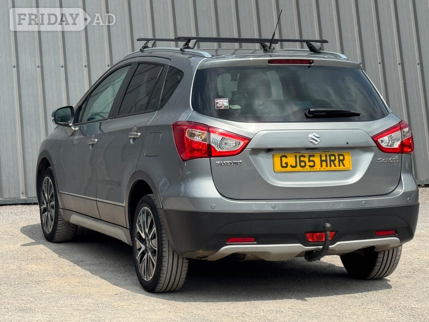 Suzuki SX4 2015 - Cars in Farnham
