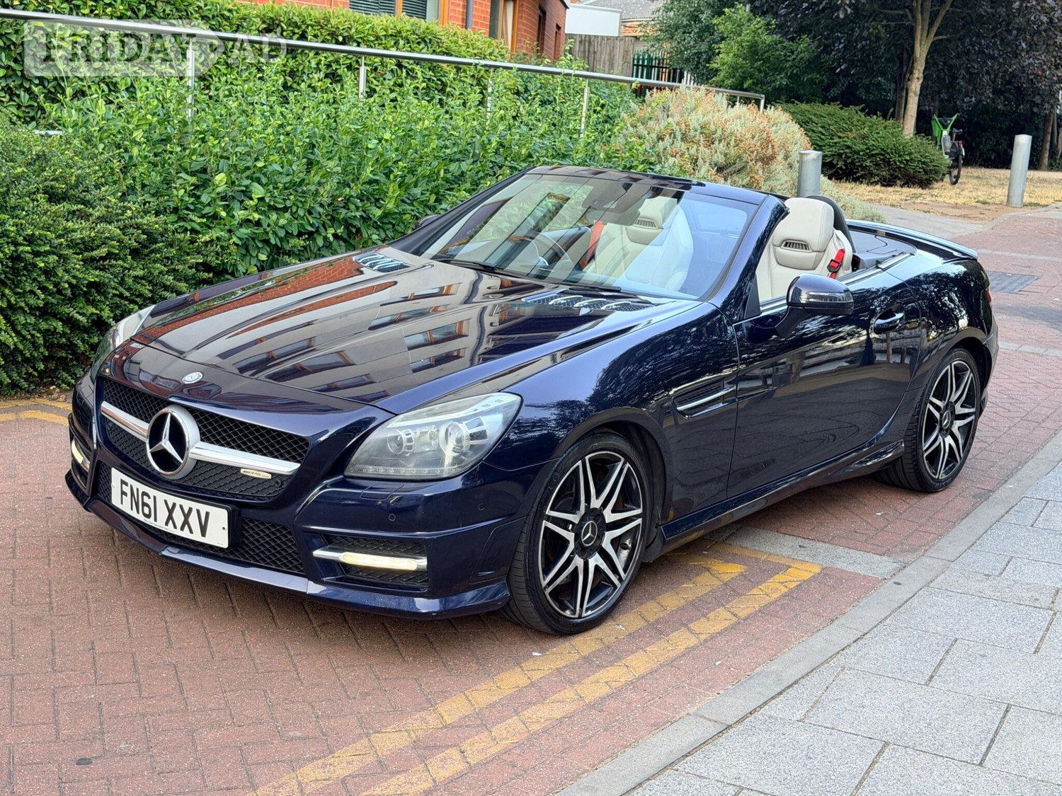 Mercedes-Benz SLK 2011 in Wembley