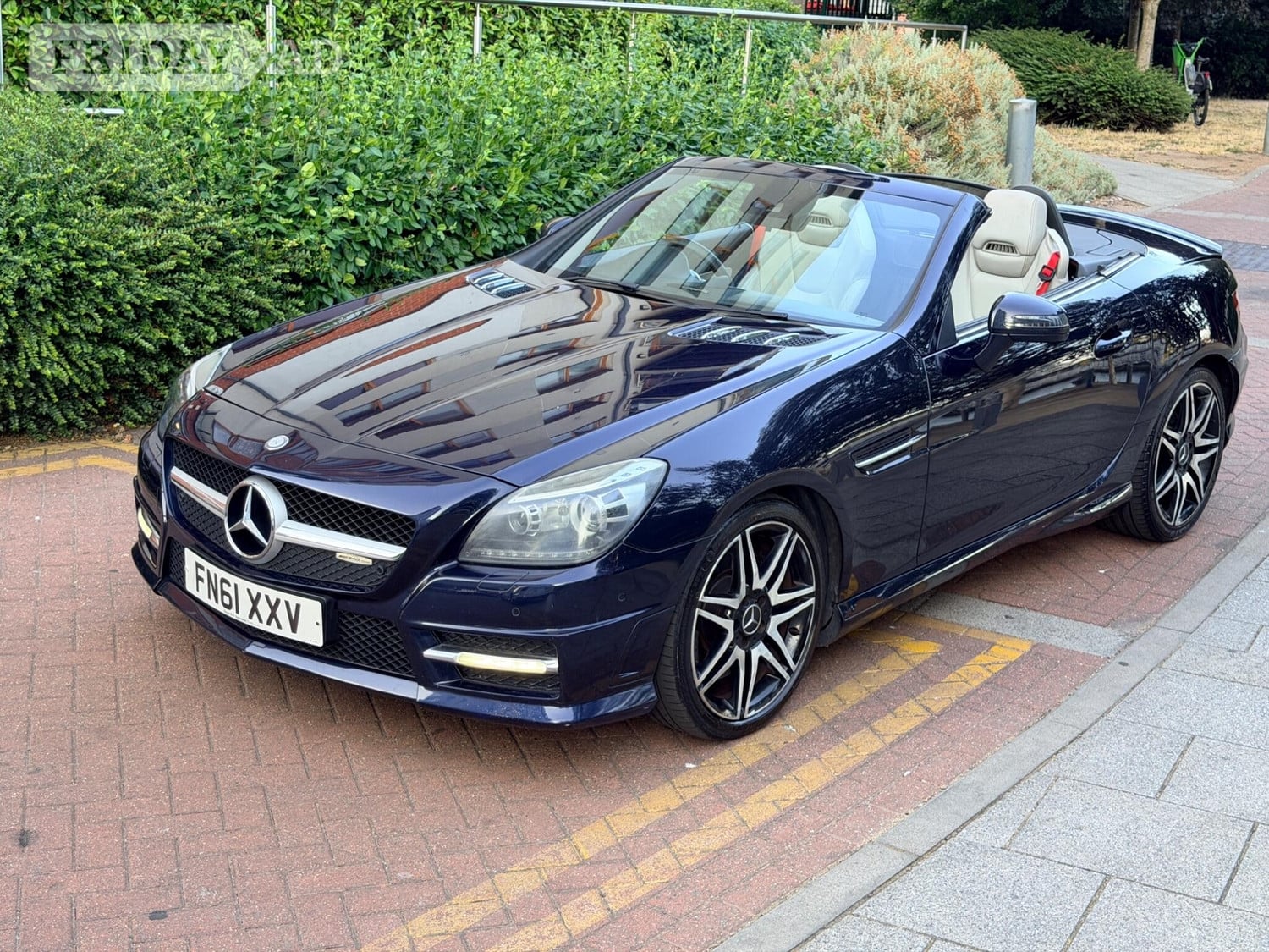 Mercedes-Benz SLK 2011 in Wembley