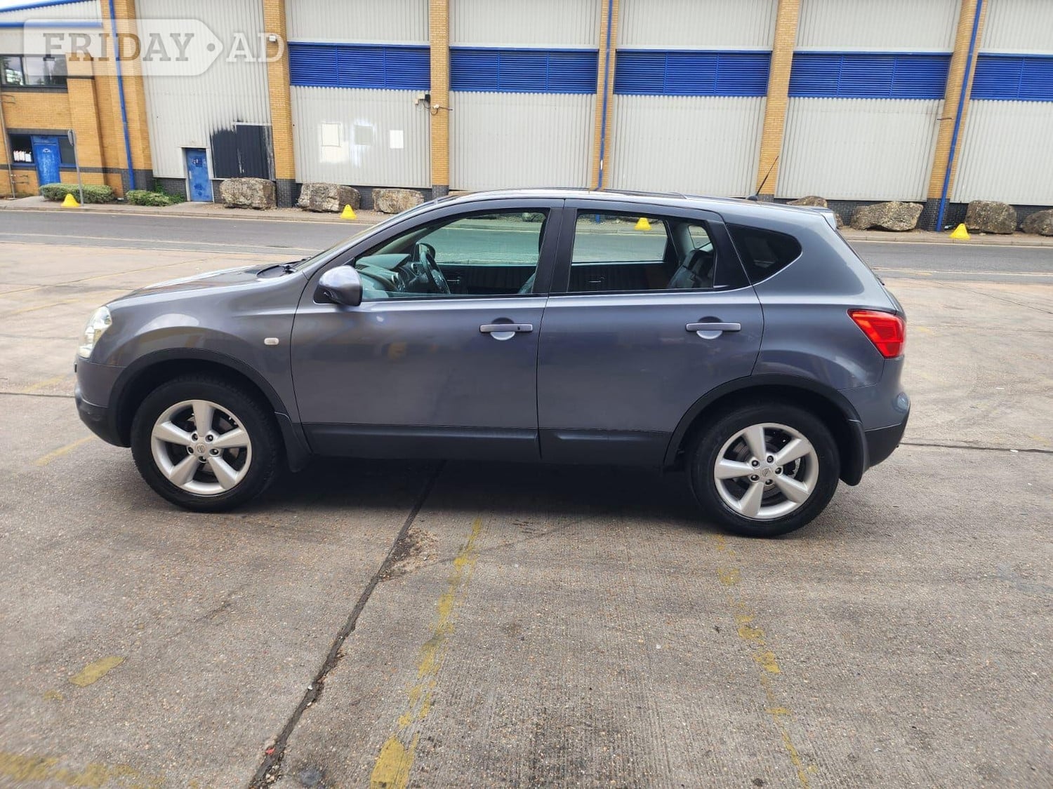 Nissan Qashqai 2009 - Cars