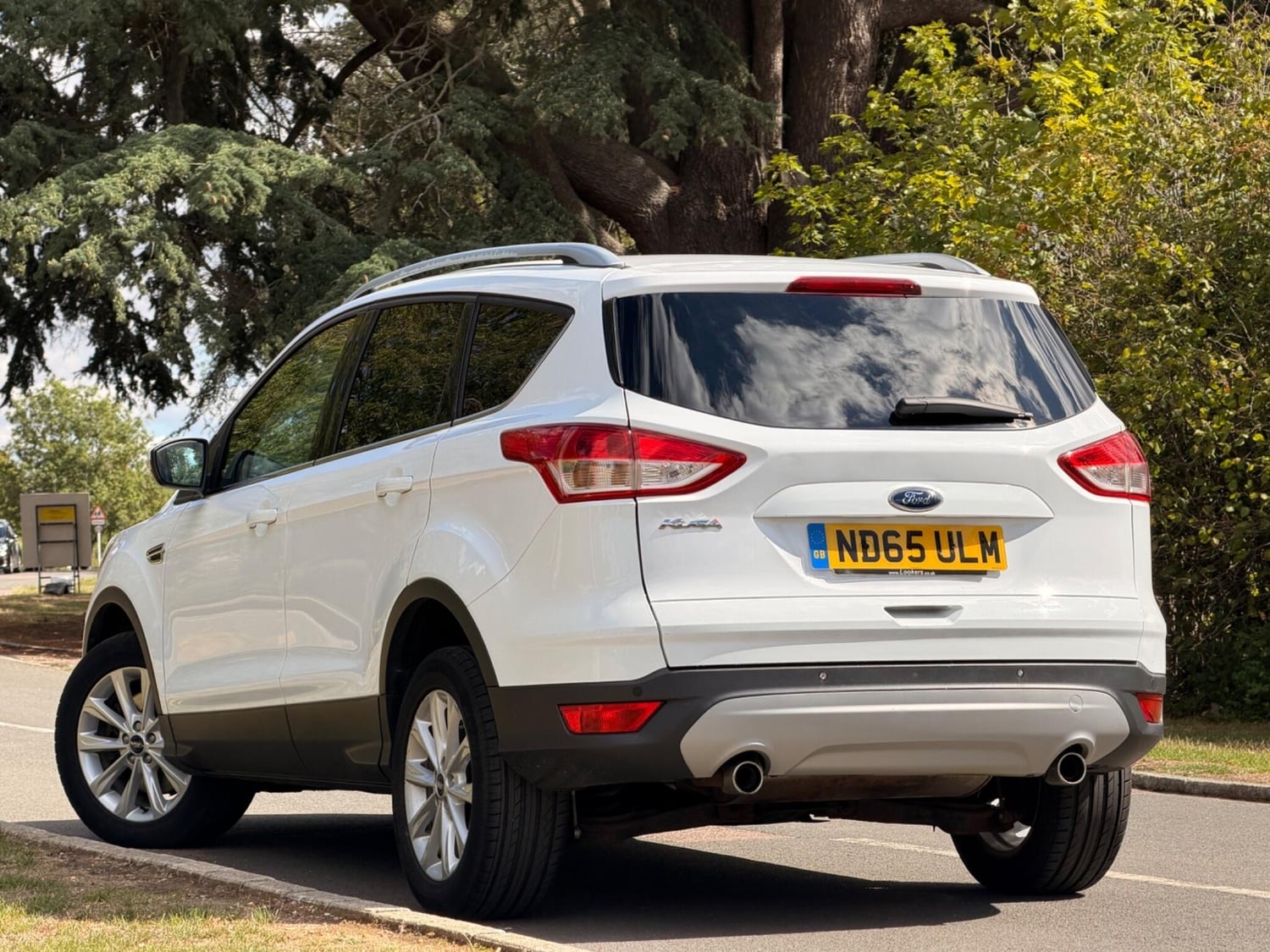 [ berth ]Ford Kuga