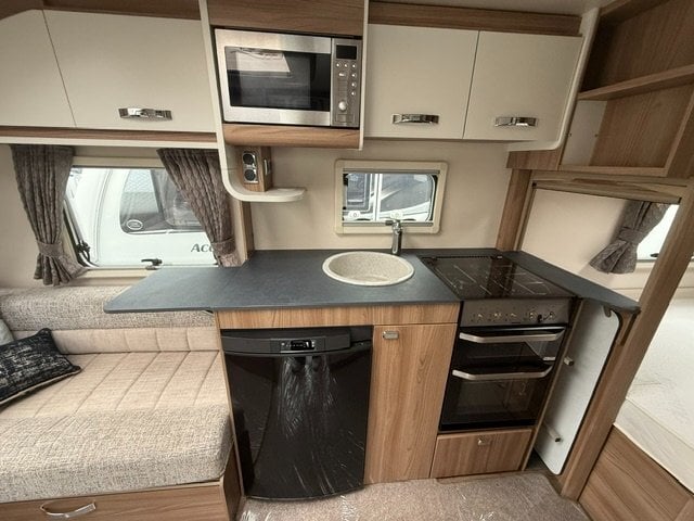 [ berth ]Swift Accord 510