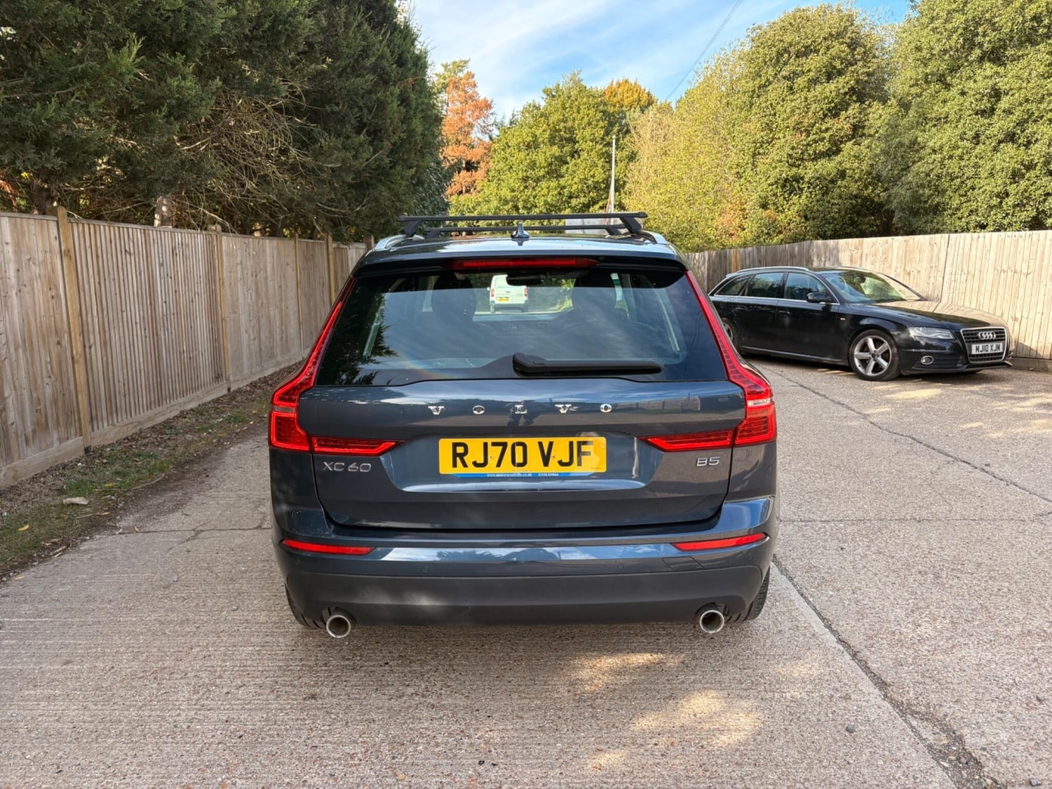 Volvo XC60 2021 - Cars