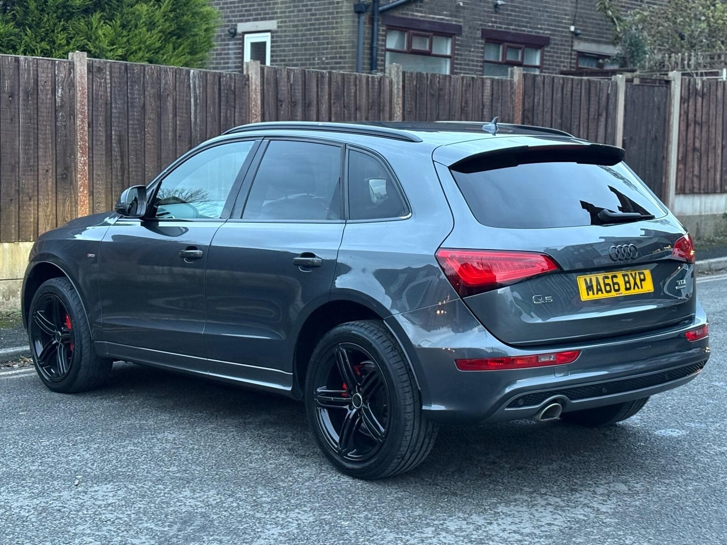 Audi Q5 2016 - Cars