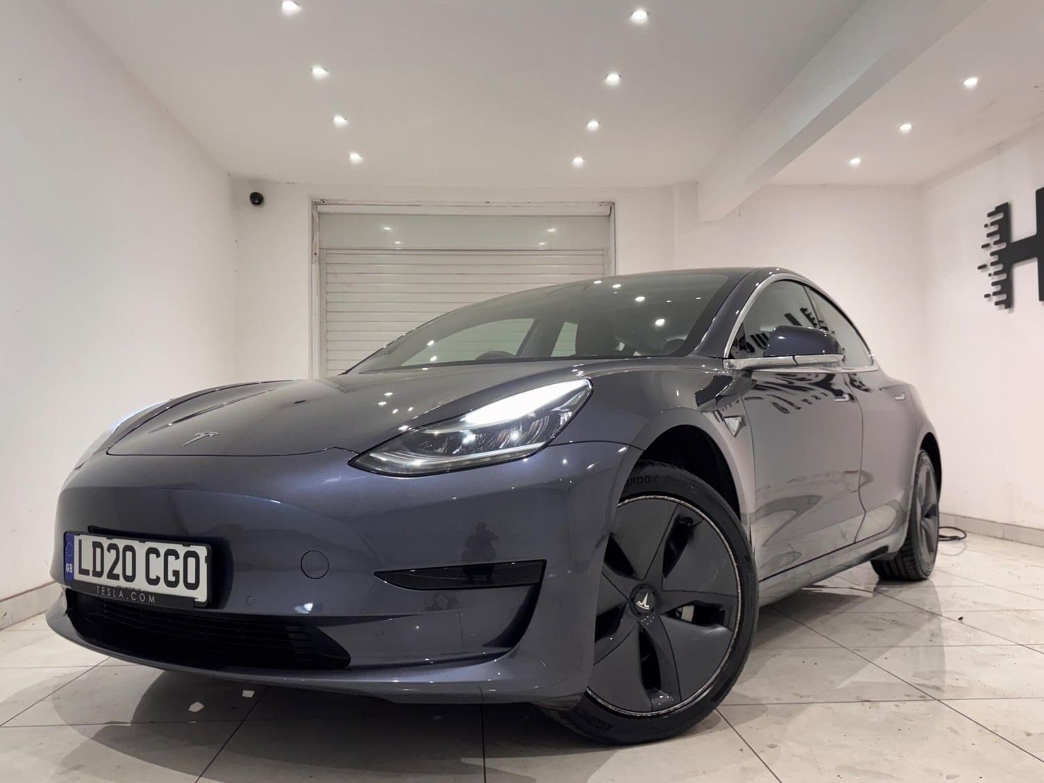 Tesla Model 3 2020 - Cars in Hounslow