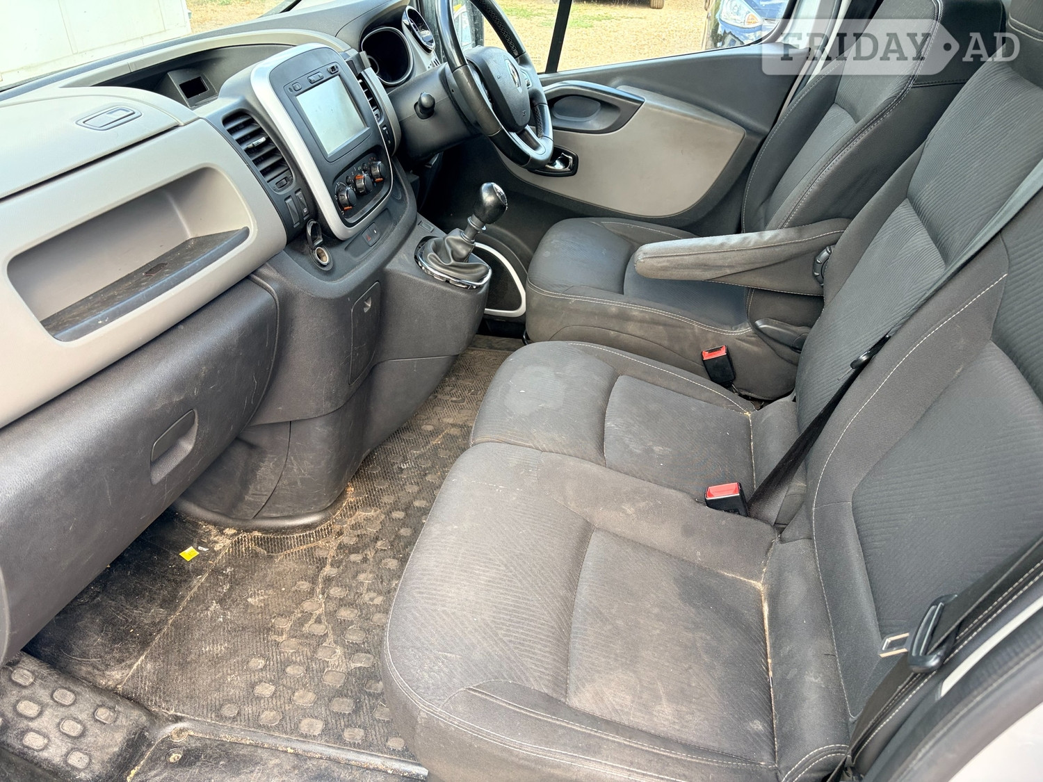 [ berth ]Renault Trafic