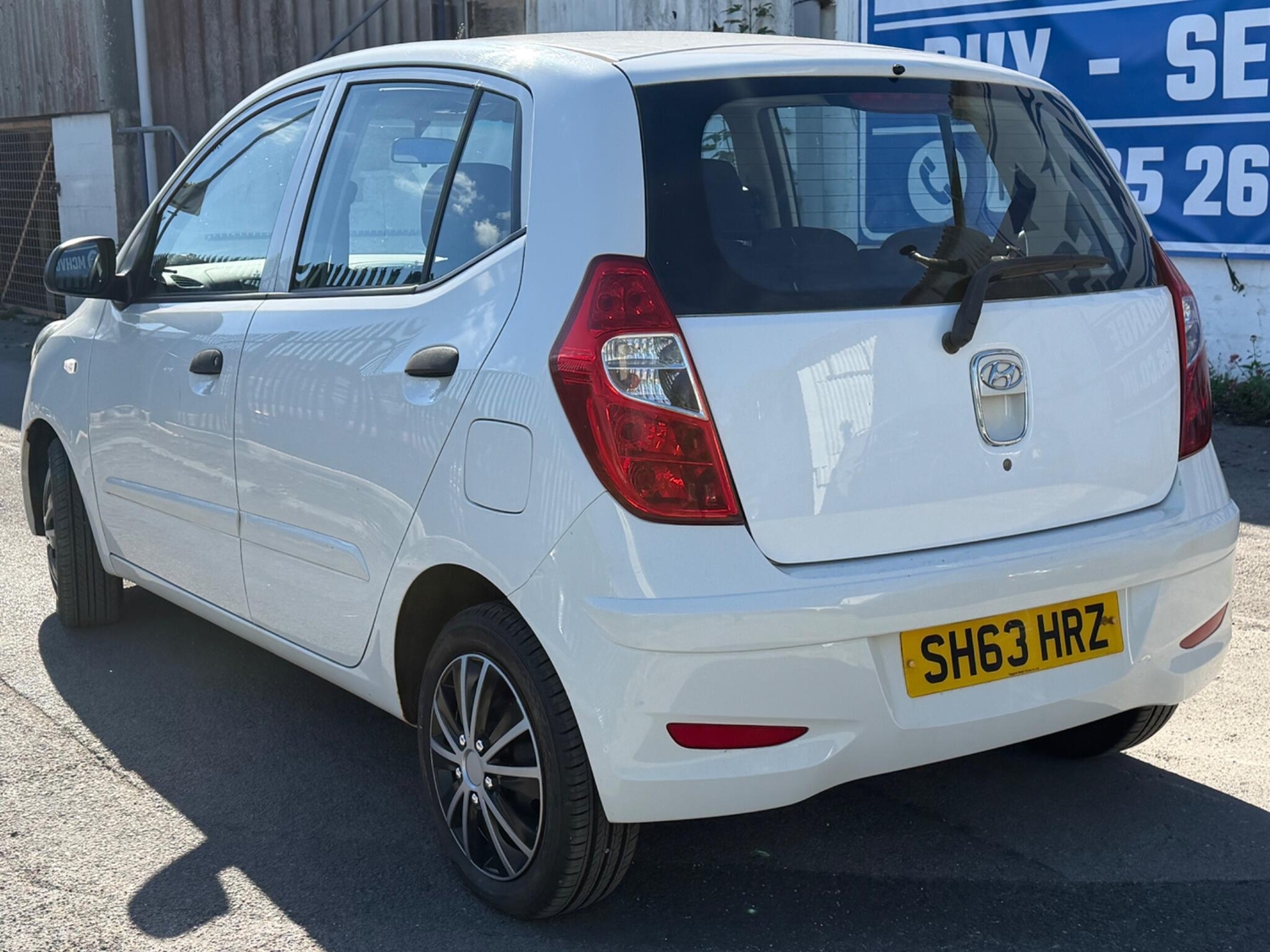 Hyundai i10 2013 - Cars in Dorchester