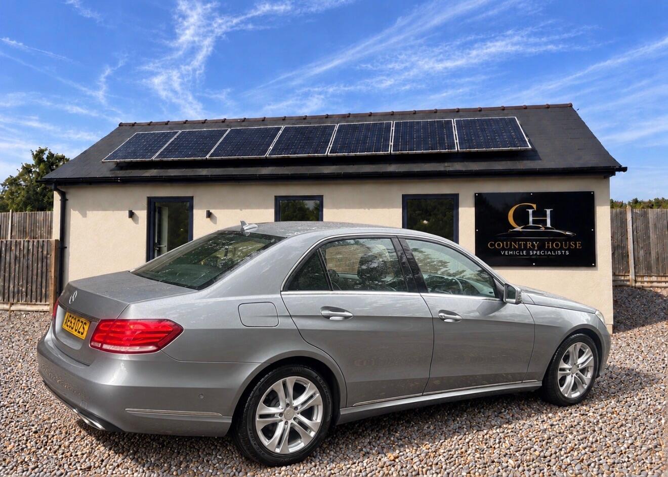 [ berth ]Mercedes-Benz E Class