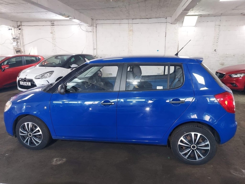 Skoda Fabia 2008 - Cars