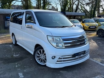 Nissan Elgrand 2004