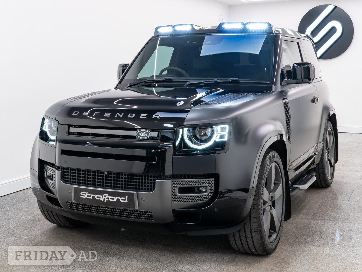 Land Rover Defender 90 2022 in Brighton