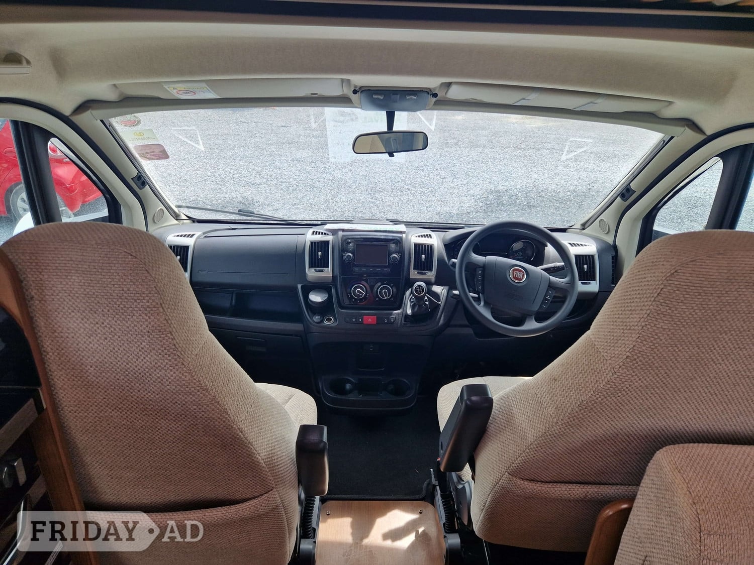 [4 berth ]Auto-Trail Apache 700