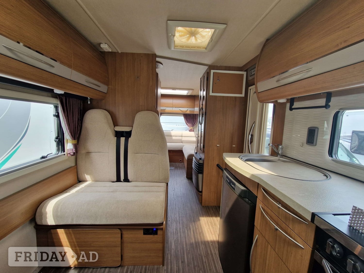 Auto-Trail Apache 700 2015 for sale - Motorhomes & Caravans in Highbridge