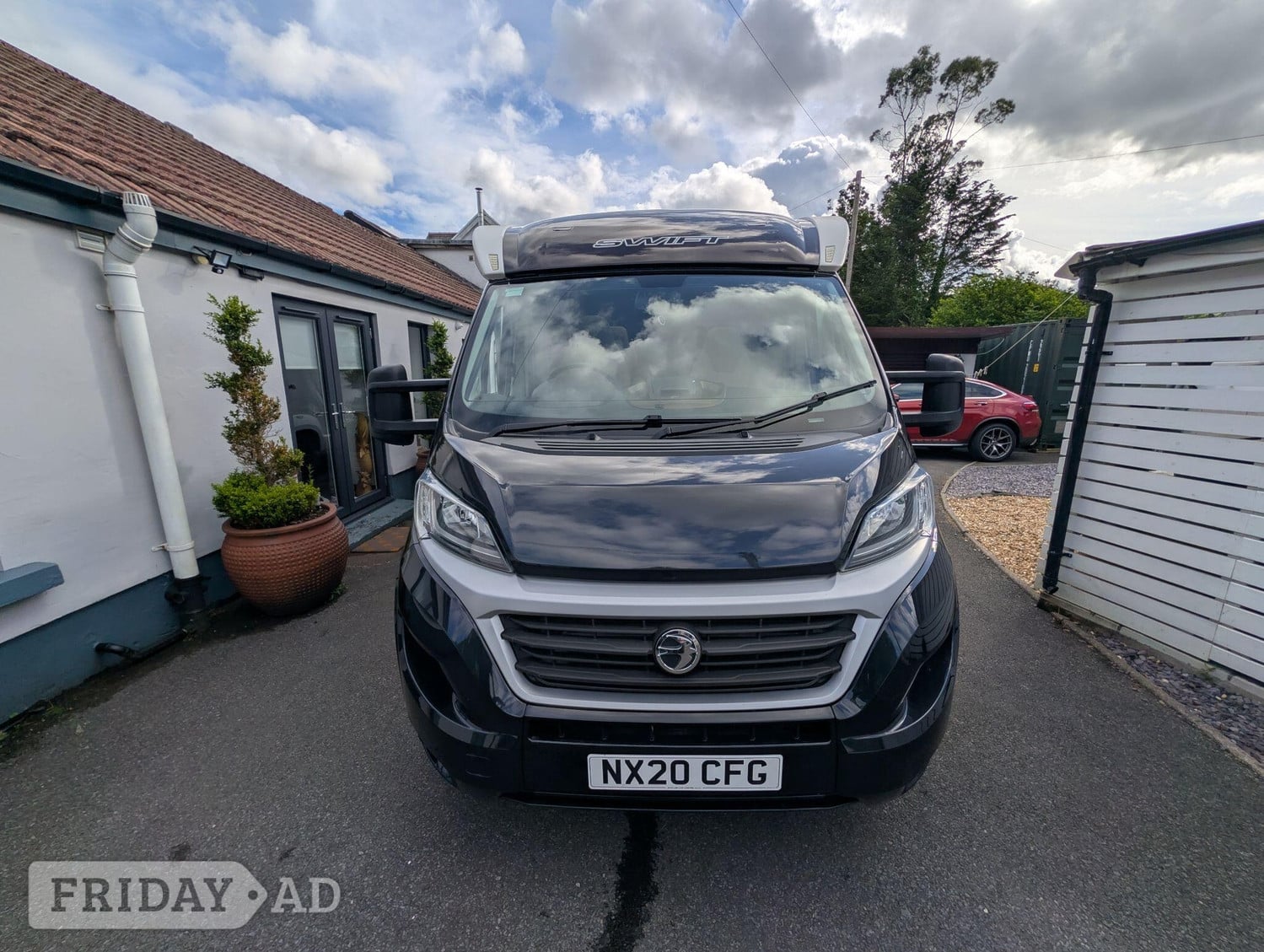 [4 berth ]Swift Kon-Tiki Sport 599 Sold with new MOT and Service