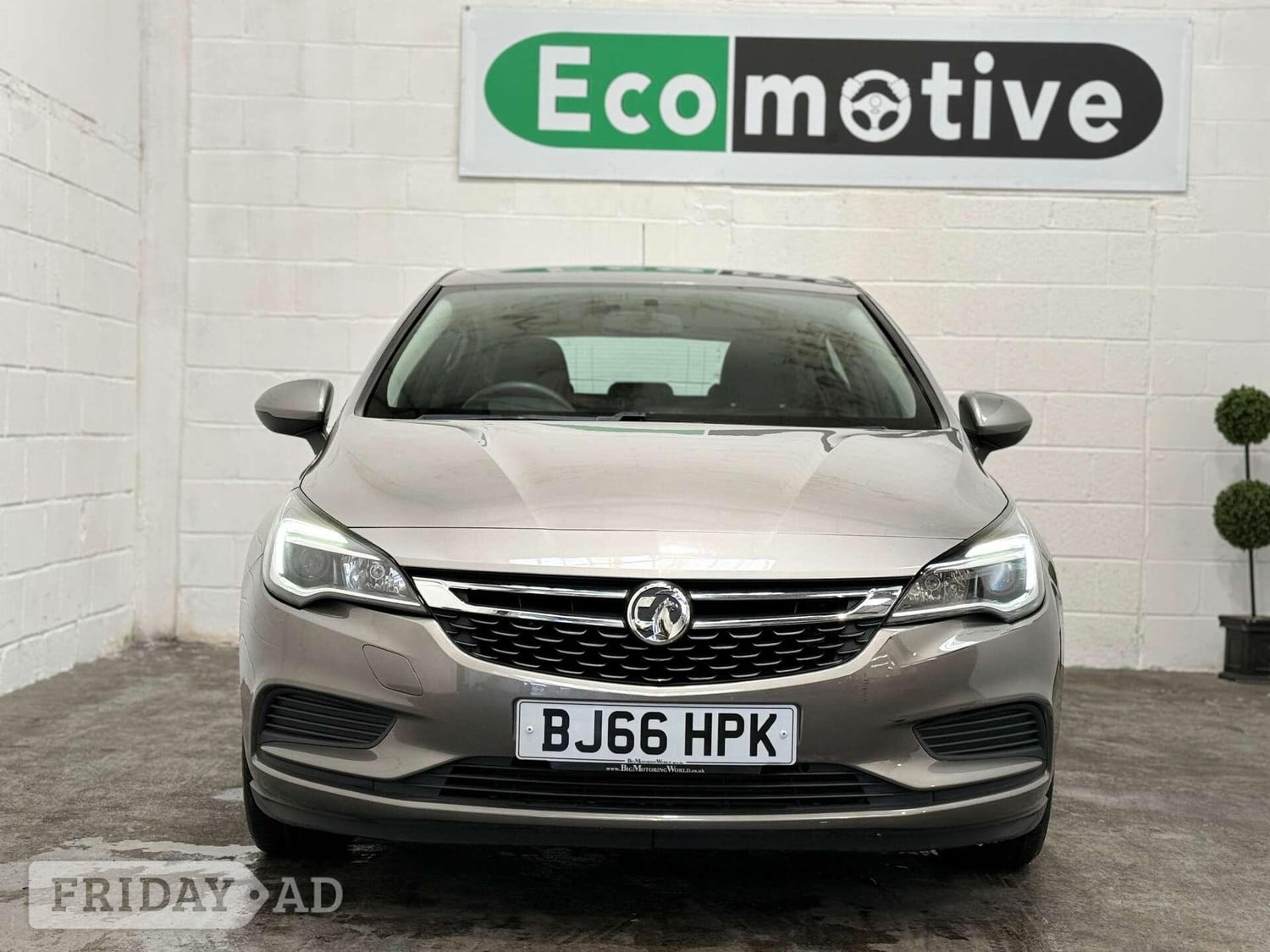 Vauxhall Astra 2016 - Cars in Uxbridge