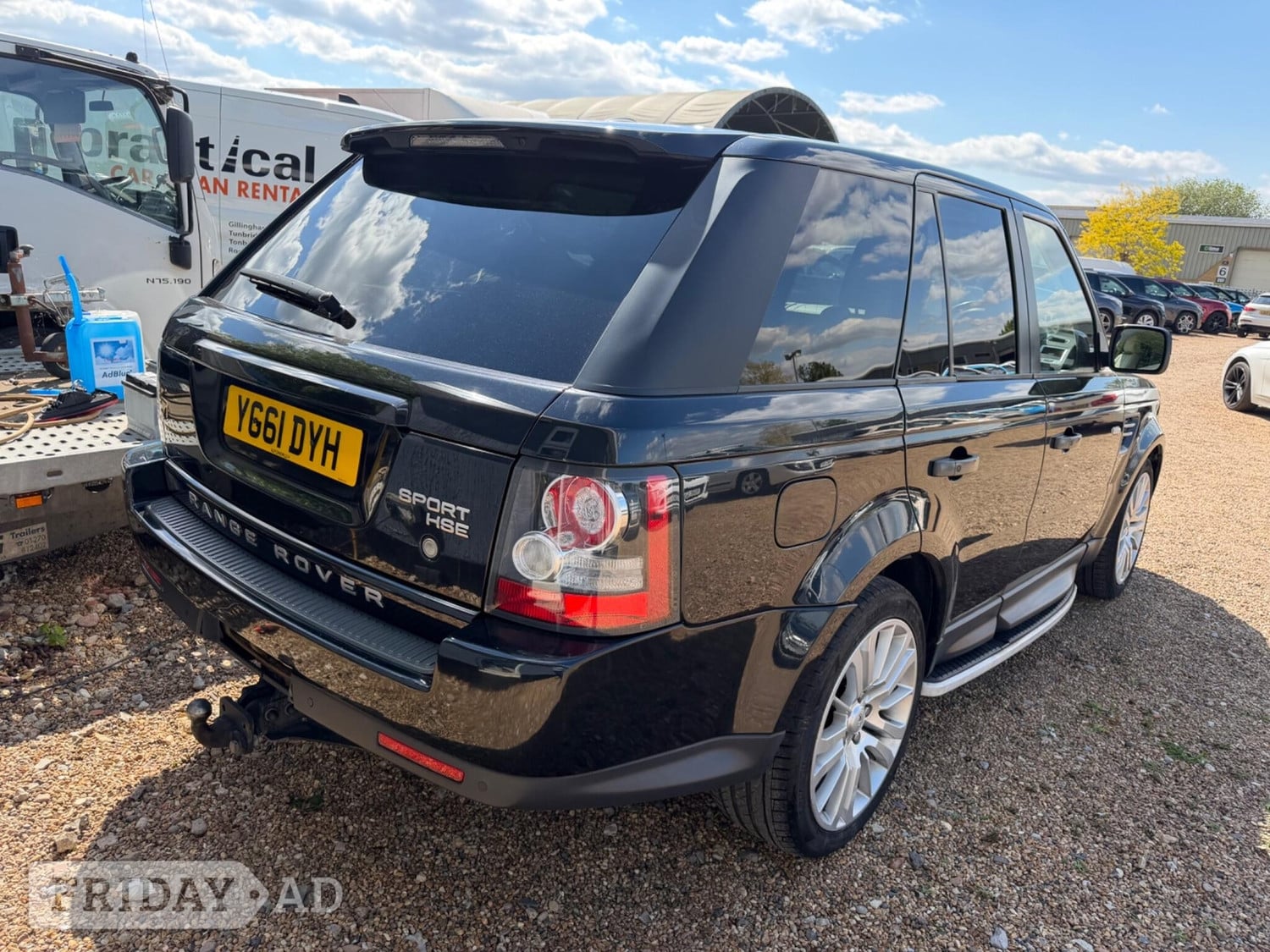 [ berth ]Land Rover Range Rover Sport