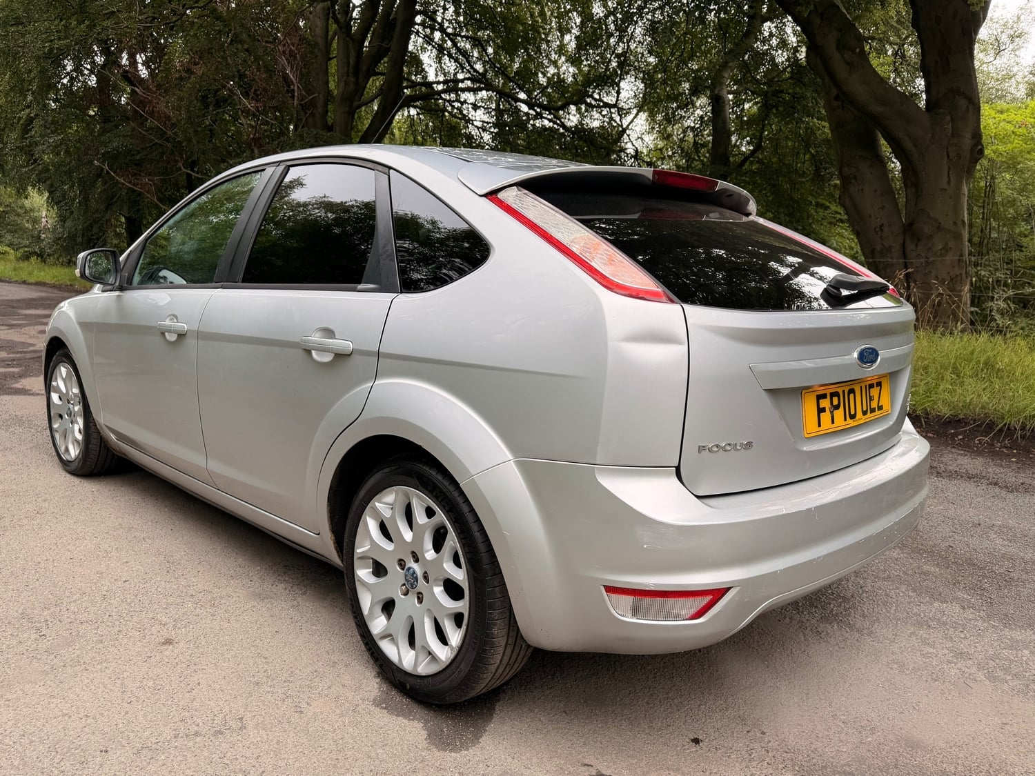 Ford Focus 2010 - Cars