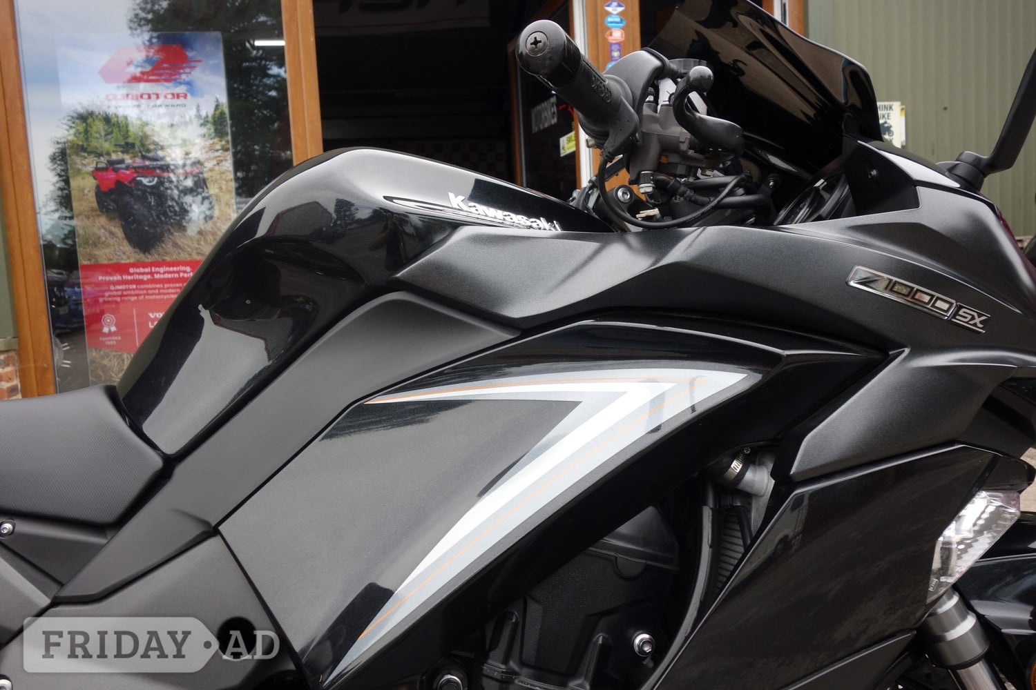 Kawasaki Z1000 SX 2020 - Motorbikes, Scooters & Quads