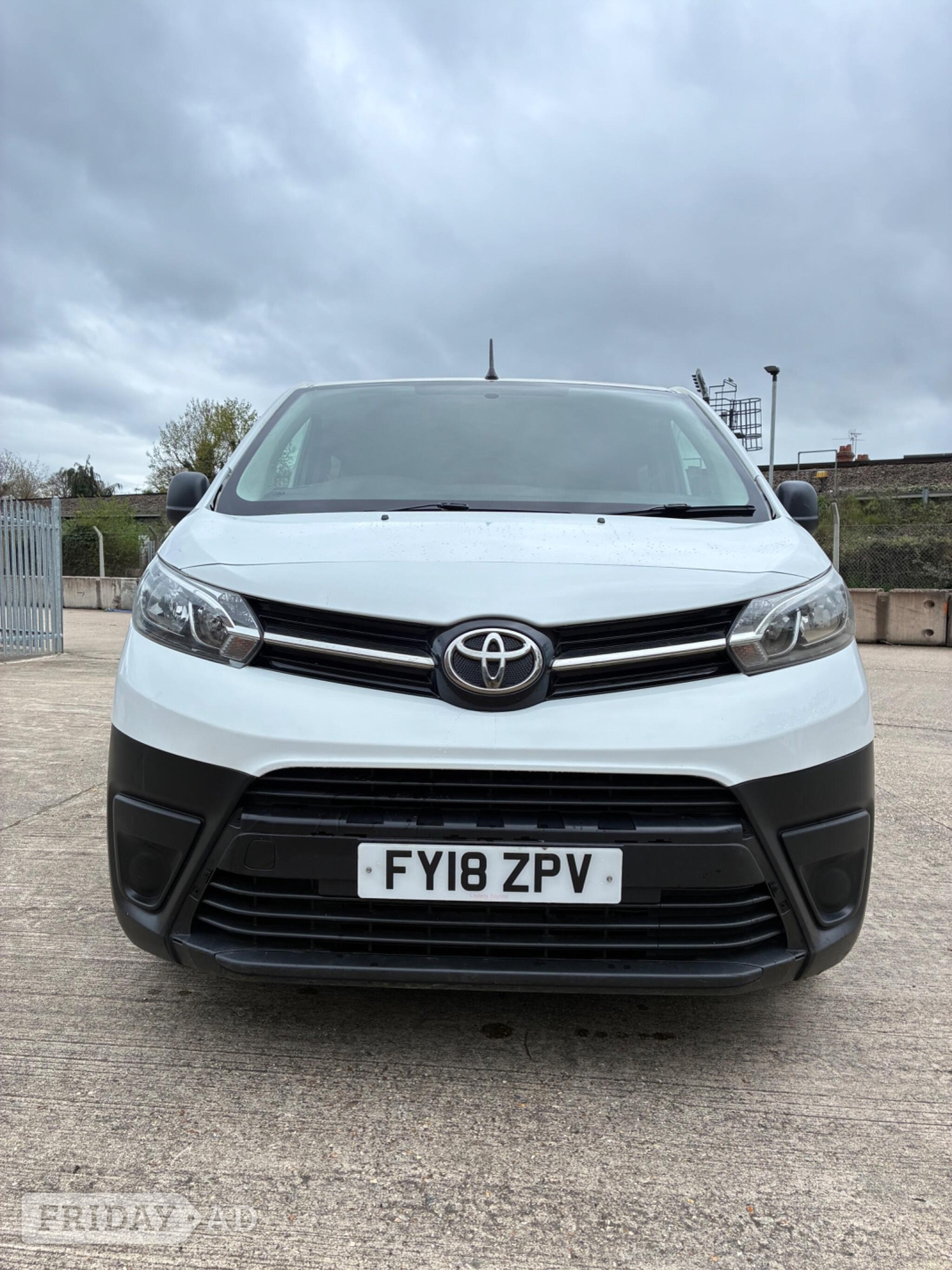 Toyota ProAce Reading