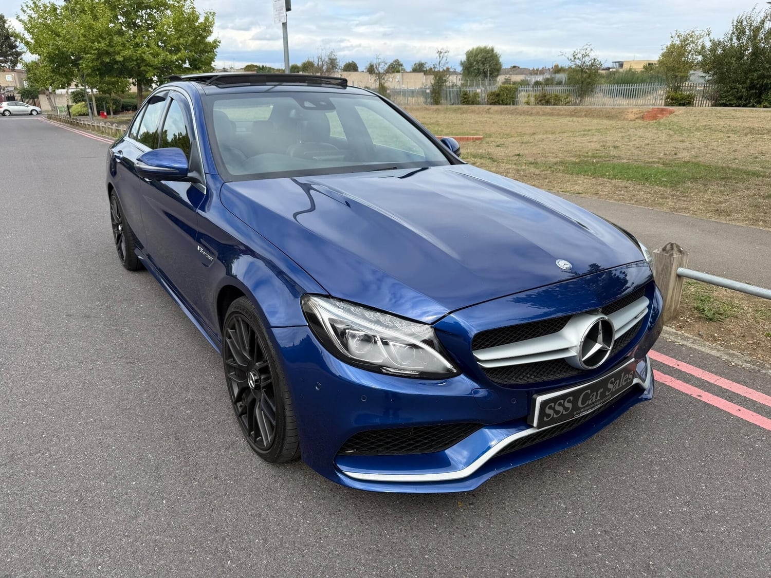 [ berth ]Mercedes-Benz C Class