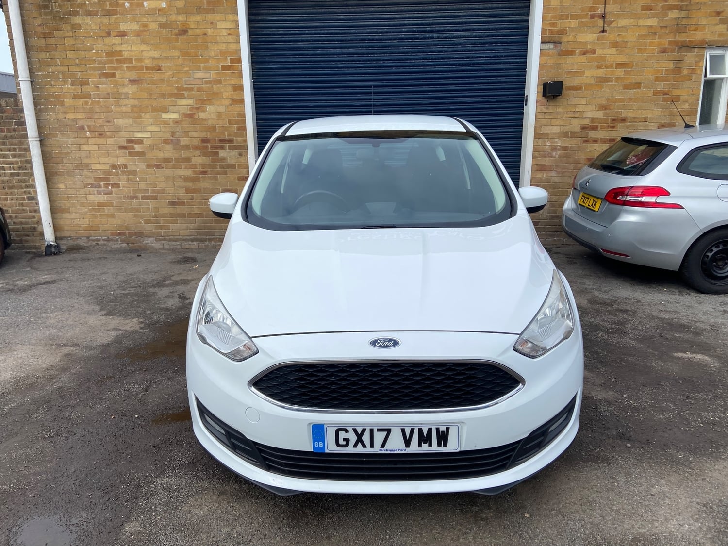 [ berth ]Ford C-MAX