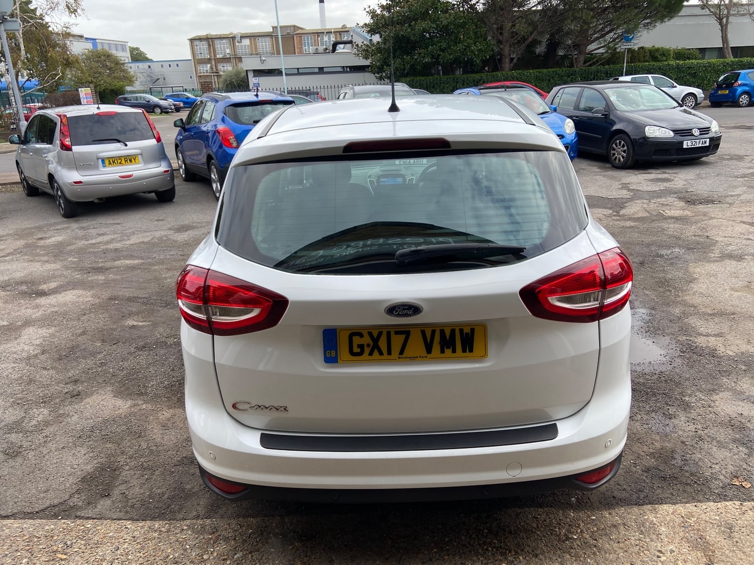 Ford C-MAX 2017 - Cars