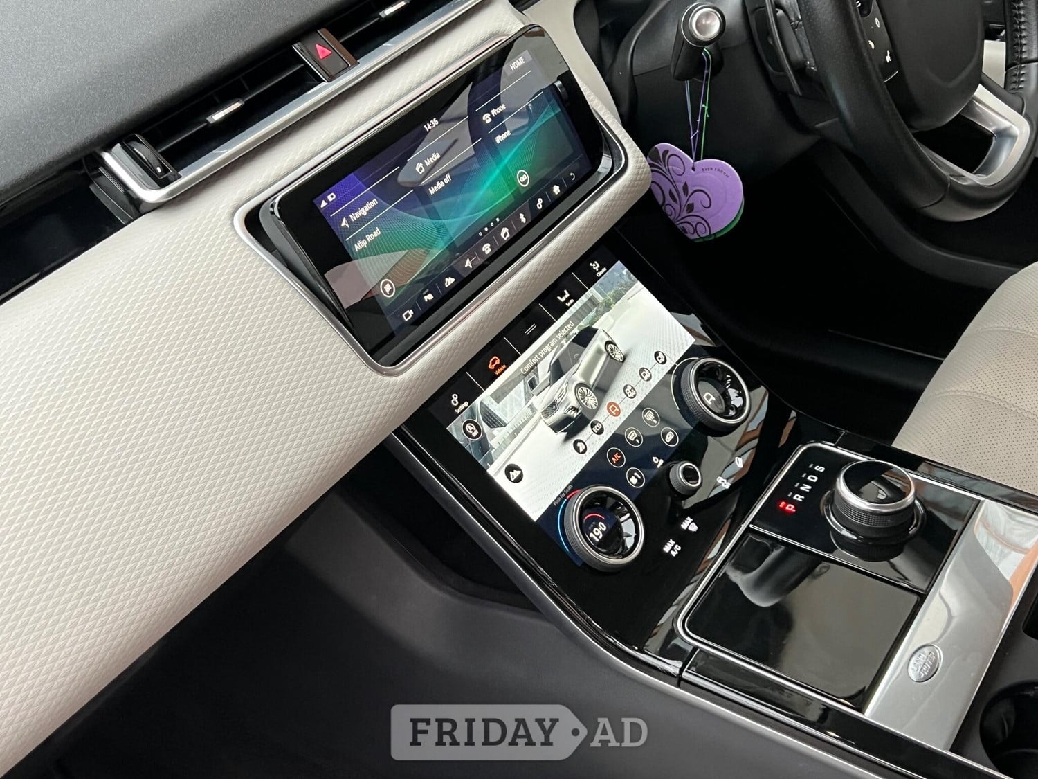 Land Rover Range Rover Velar Wembley