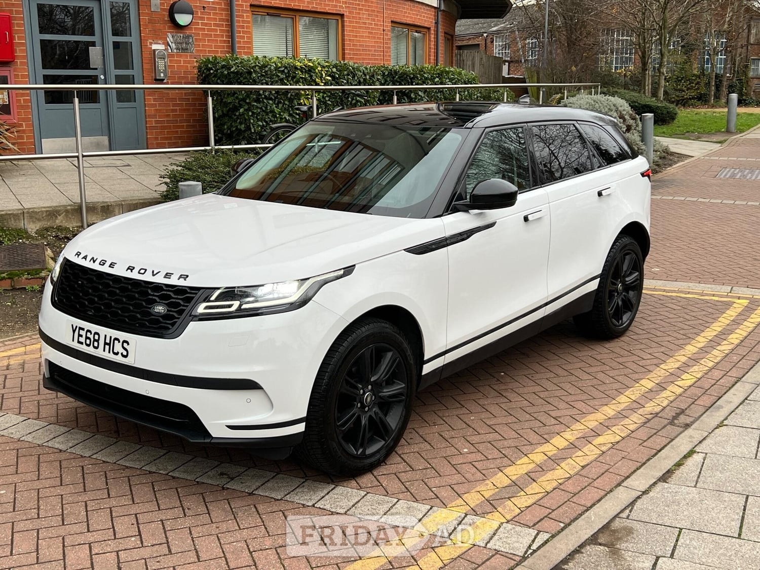 Land Rover Range Rover Velar 2018 in Wembley